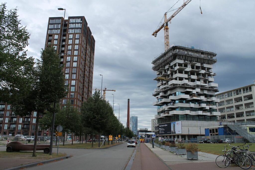 Trudo Toren Eindhoven verticaal bos